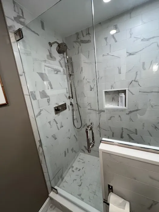 Grove Builders. Kitchen Remodeling, Home Additions, Bathroom Renovation. Picture 5
