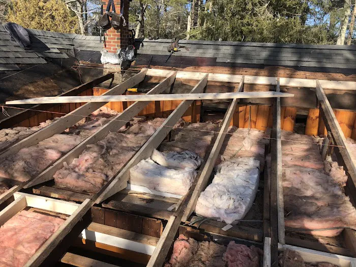 Munroe Roofing & Construction Picture 6