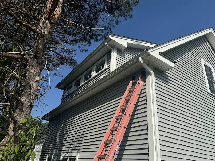 A Eagle Gutters Picture 4