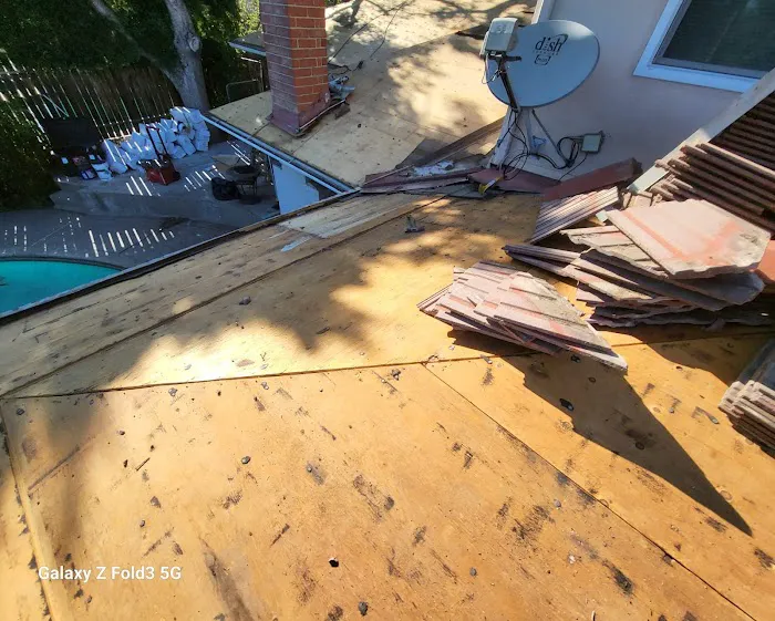 DM Roofing Inc Picture 4