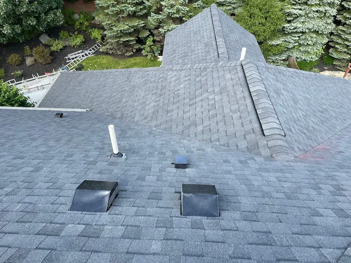 JCR PRO WINNER CONSTRUCTION INC Picture 1