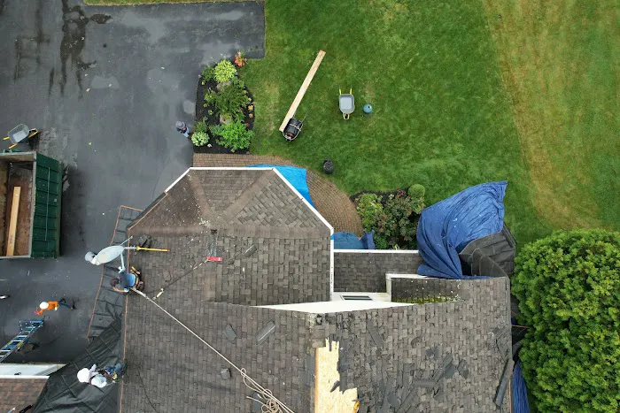 H & D Maintenance Corp Picture 2