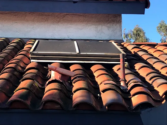 RESCUE ROOFER Laguna Beach Picture 2