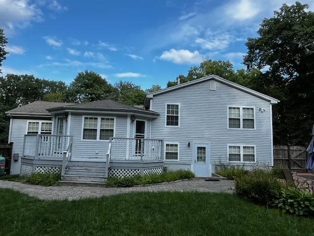 Residential Roofing & Siding Picture 2