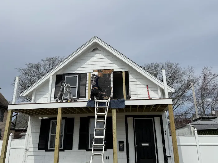 Derek construction inc Picture 1