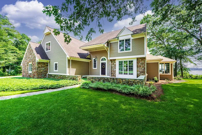 United Home Experts Picture 1