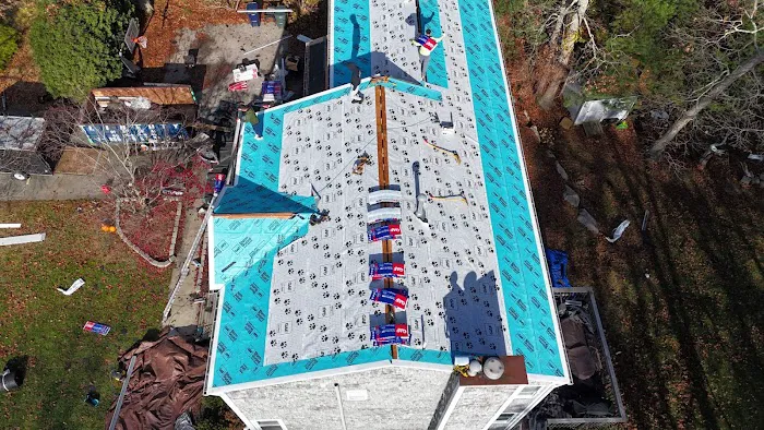 Crown Roofing & Construction Picture 3