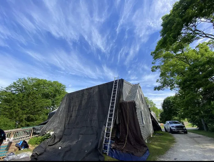 LIONS Siding and Roofing Experts Picture 2