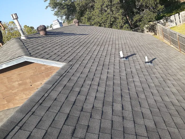 BH Roofing & Development Picture 7