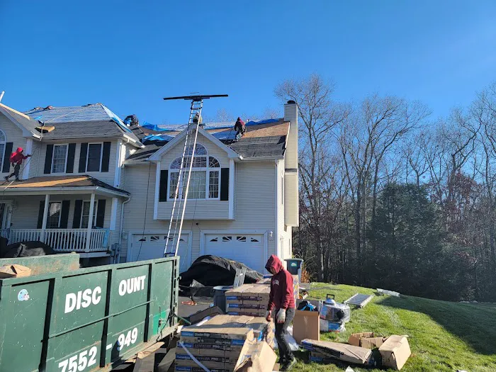 Saunders & Sons Roofing Picture 3