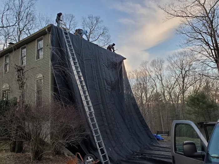 Saunders & Sons Roofing Picture 10