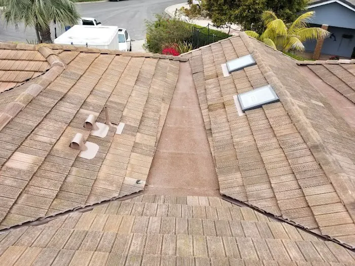 A & J Roofing Picture 4