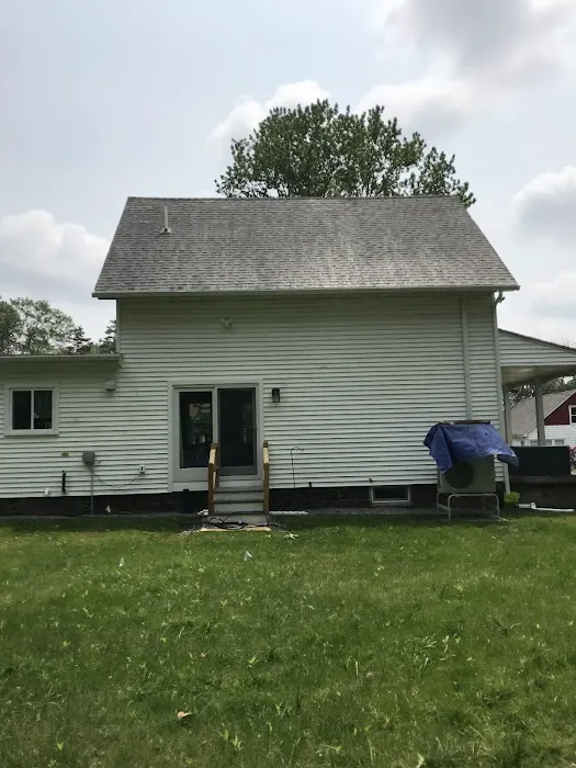 King Window Cleaning / Power Washing - Lowell, MA Picture 2