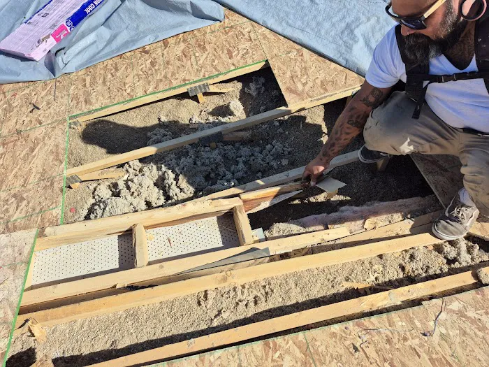 Rise Up Roofing and Construction Inc Picture 4