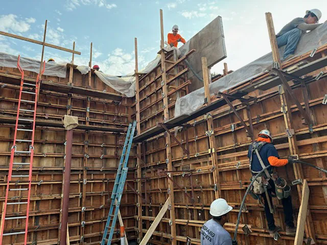 Apex Roofing & Construction Picture 4