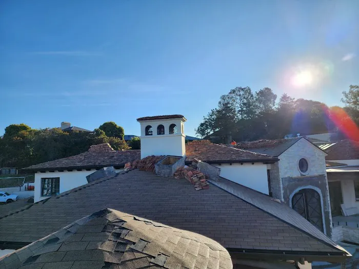 Shadowcrest Roofing Inc Picture 1