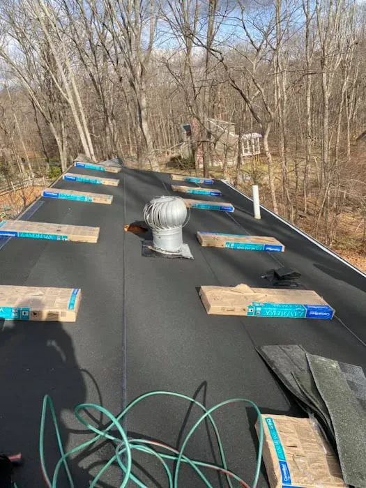 Roofer of North Salem Picture 2