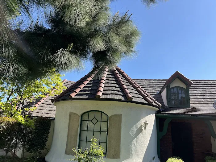 Cowboy's Roofing Picture 5