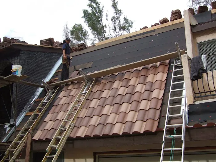 Best professional roofing Picture 3