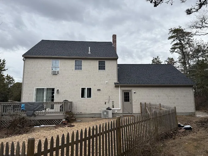 Cape Cod Services Siding and Roofing Picture 3