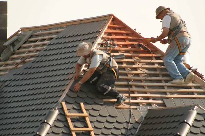 Rapid Roofing San Marcos Crew Picture 1