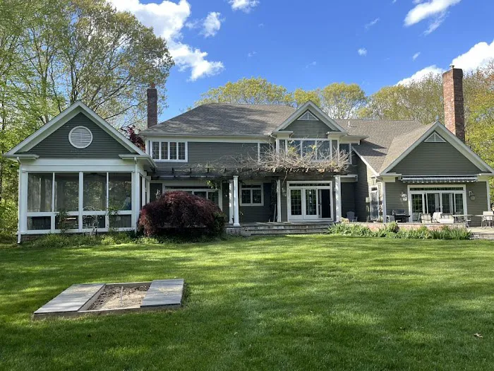 Pawcatuck Roofing Company Inc. Picture 1