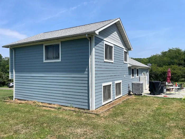 Ideal Siding Springfield Picture 2