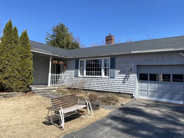 Family Roofing & Painting Picture 1