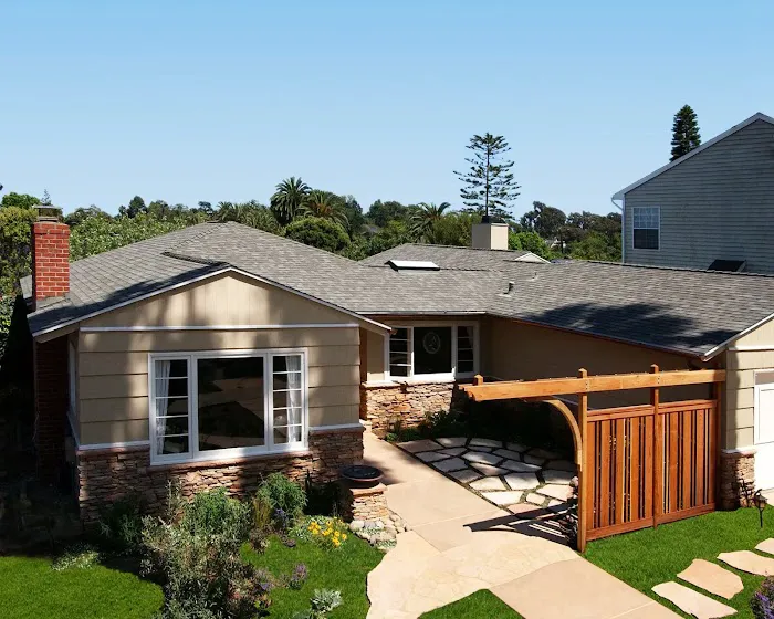 Shake, Shingle & Roll Roofing Picture 1