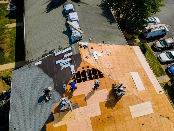 Shake, Shingle & Roll Roofing Picture 8