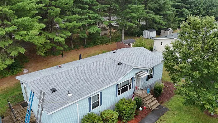 Qualified Roofing LLC Picture 1