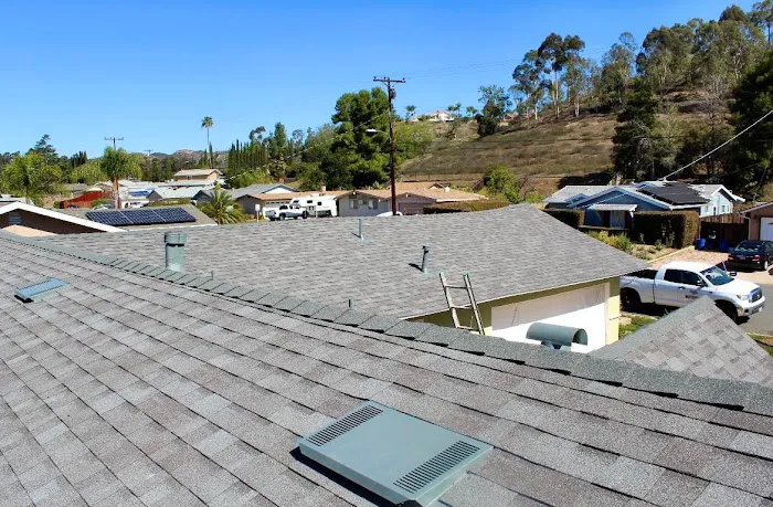 Alfredo's Roofing Picture 3