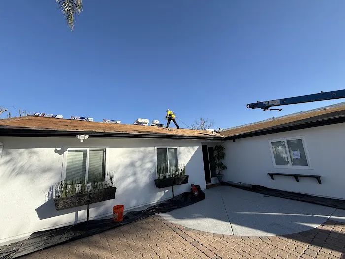 Alfredo's Roofing Picture 4