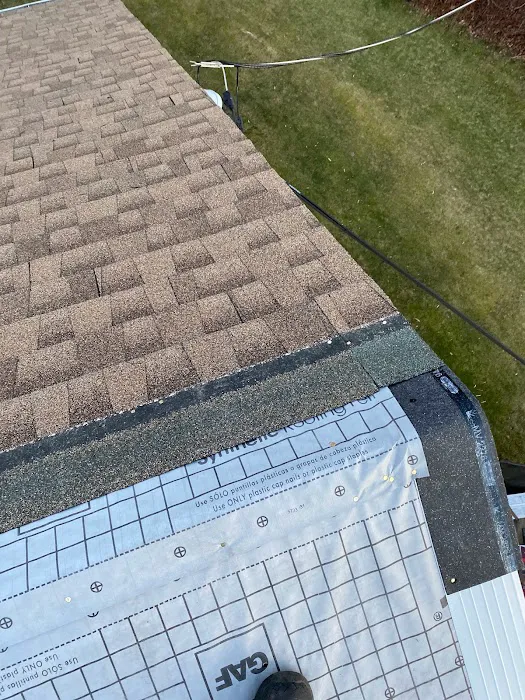 MJ ROOFING SIDING & MORE LLC Picture 1