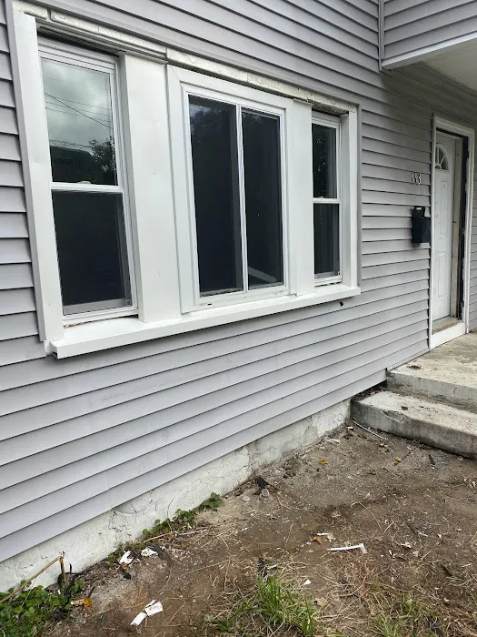 MJ ROOFING SIDING & MORE LLC Picture 3