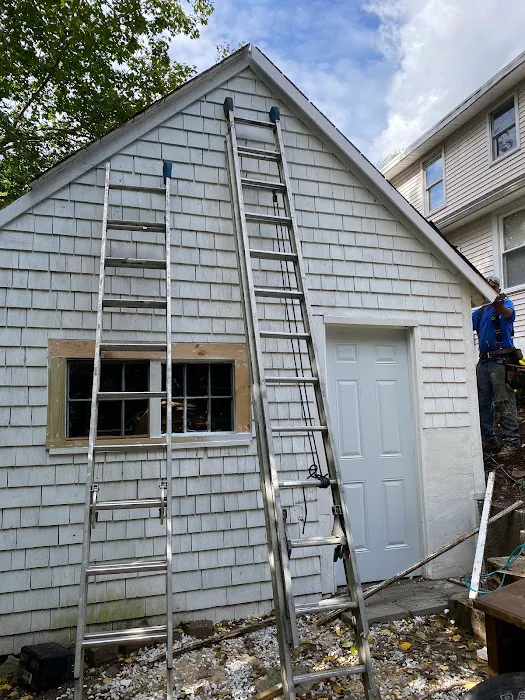 MJ ROOFING SIDING & MORE LLC Picture 9