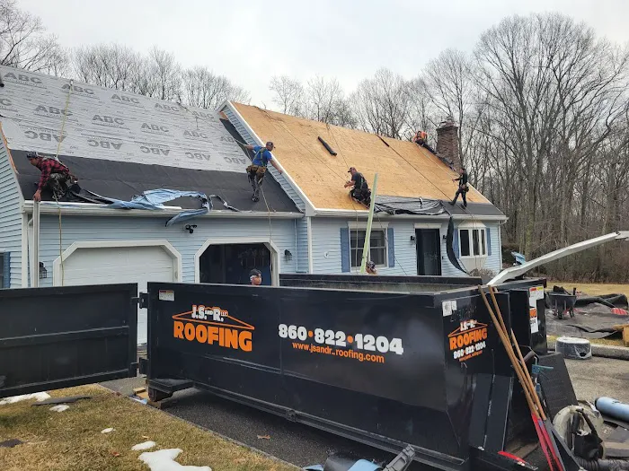 JS and R Roofing Company | Roofer | Siding | Gutters Contractor Picture 6
