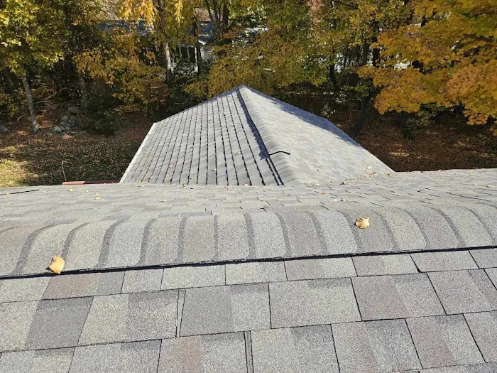 JS and R Roofing Company | Roofer | Siding | Gutters Contractor Picture 7