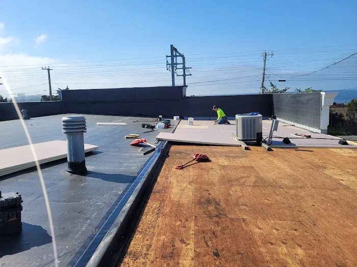 JS and R Roofing Company | Roofer | Siding | Gutters Contractor Picture 9