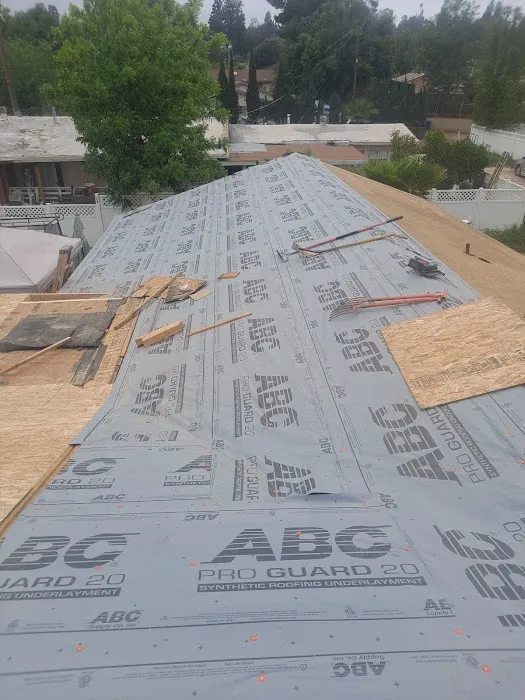 Alfaros and Son Roofing LLC - Shingle Roof Installation and Repair Picture 7