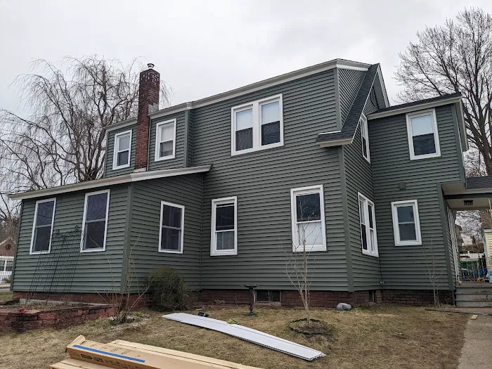 Cedar Falls Roofing and Siding Picture 2