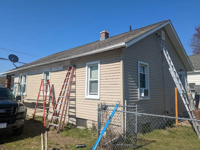Cedar Falls Roofing and Siding Picture 1