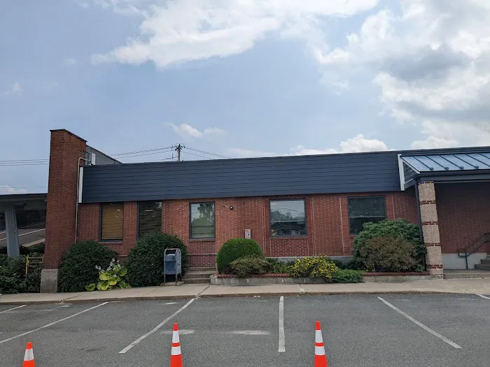 Cedar Falls Roofing and Siding Picture 9