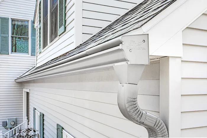 Adam Vaillancourt Roofing & Gutters Picture 9