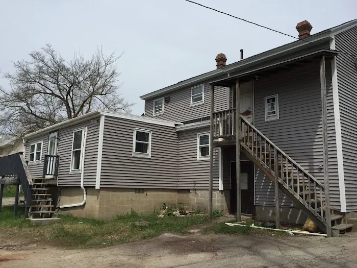 Rejean's Custom Quality Siding LLC Picture 1