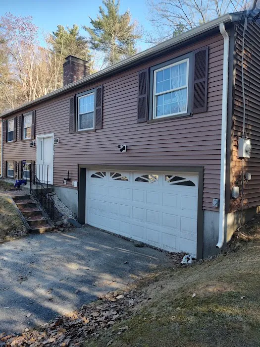 Rejean's Custom Quality Siding LLC Picture 3