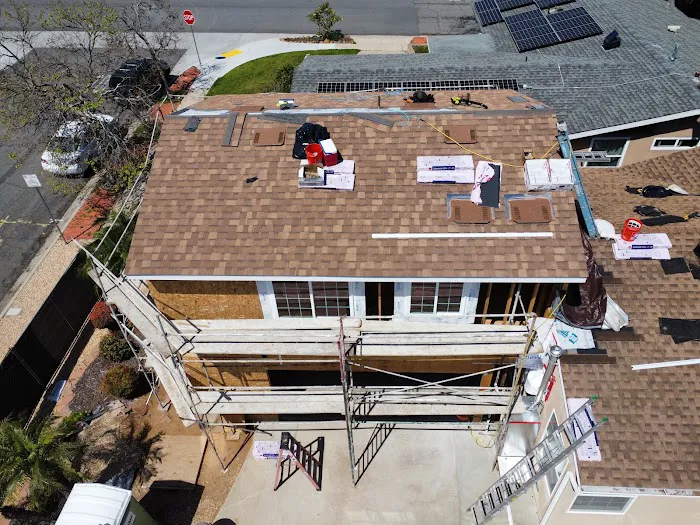 EZ Solar & Roofing Picture 4