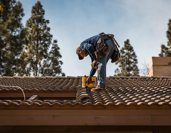 August Roofing & Solar Picture 4