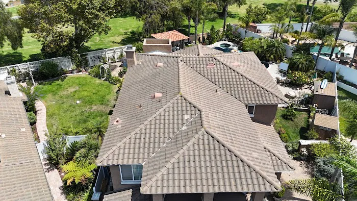 CASAS ROOF INC Picture 2
