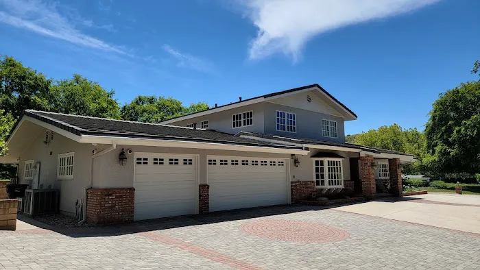 Macias Roofing Inc. Picture 2
